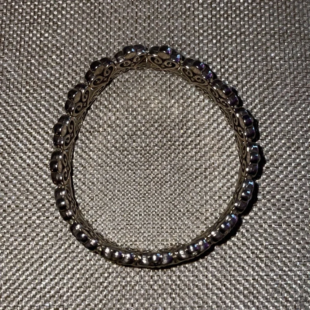 Heart Stretch Bracelet - Picture 5 of 10